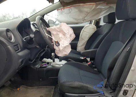 2016 Nissan Versa Note S z USA, uszkodzony, nr VIN 3N1CE2CP0GL398295